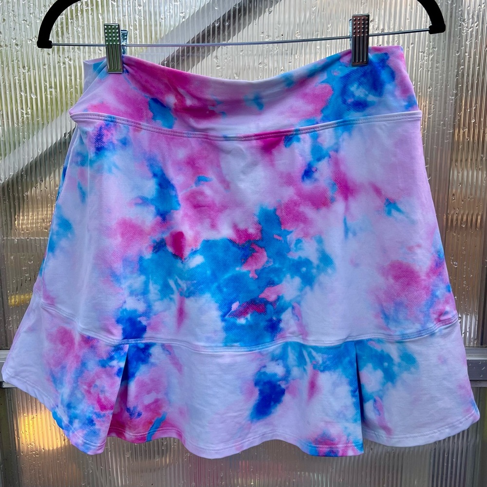 Donajo JOJO skirt/skort. Barely used, like new.  Size 2 (Large) Tiedye